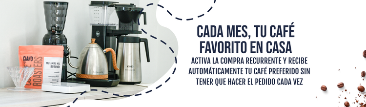 Banner en la página de inicio desktop con el mensaje 'CADA MES, TU CAFÉ FAVORITO EN CASA' promoviendo la compra recurrente automática